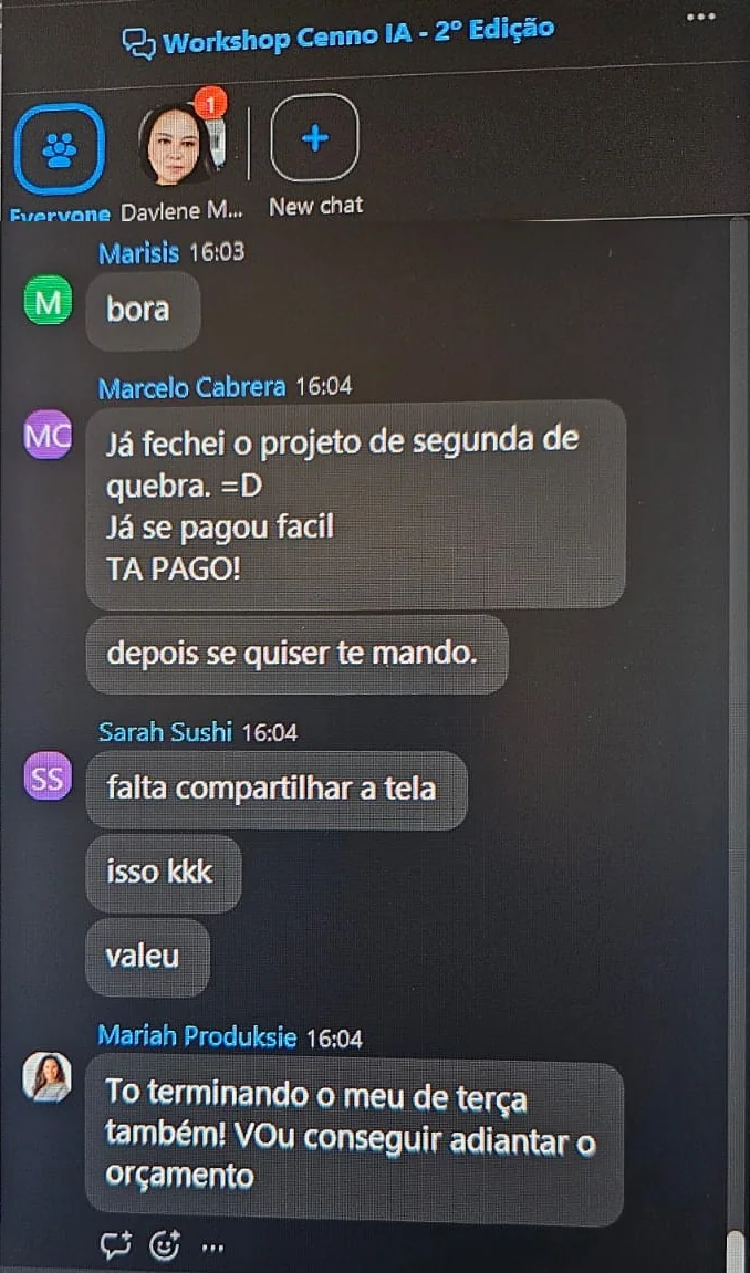 Alunos comentam no chat da aula que já fecharam projetos